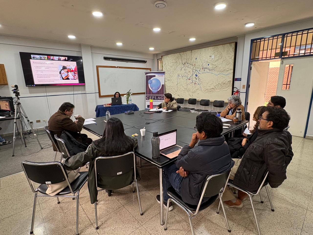 Primera predefensa de la tesis doctoral